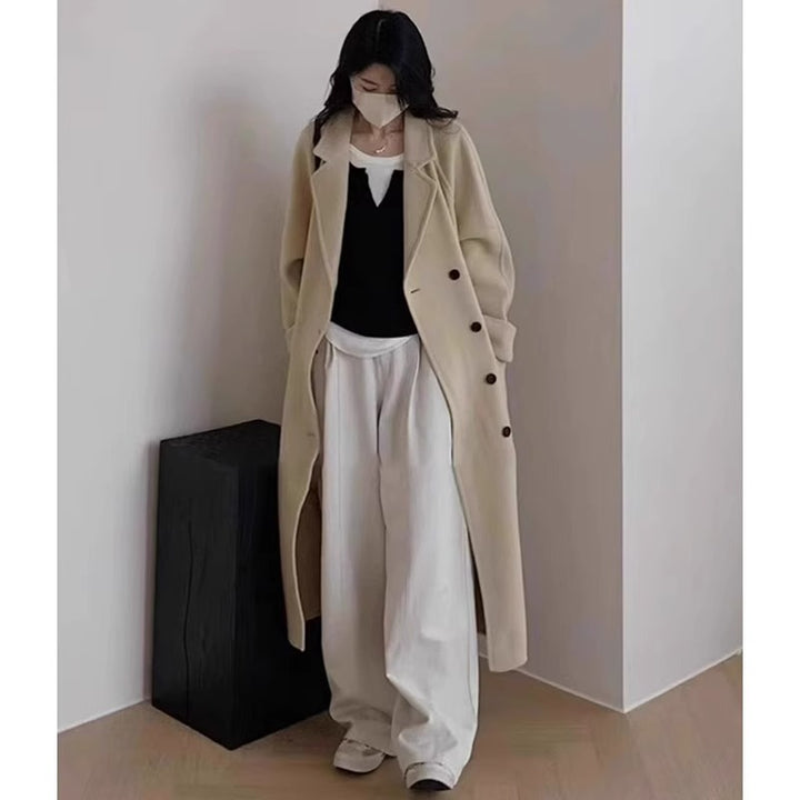 Women's elegant and comfortable sweater with V-neck and wide pants Chic & Stil