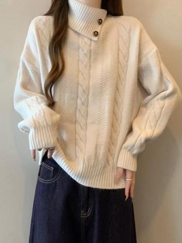 Sweater en tricot épais pour femmes avec col montant et détails en boutons Chic & Stil