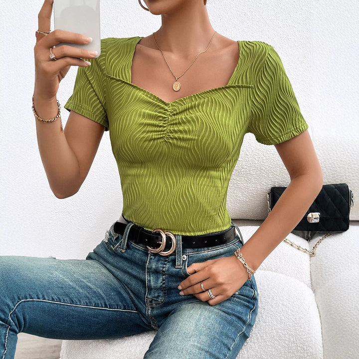 Chic & Stil women's stylish ribbed tops with V-neck and flattering fit