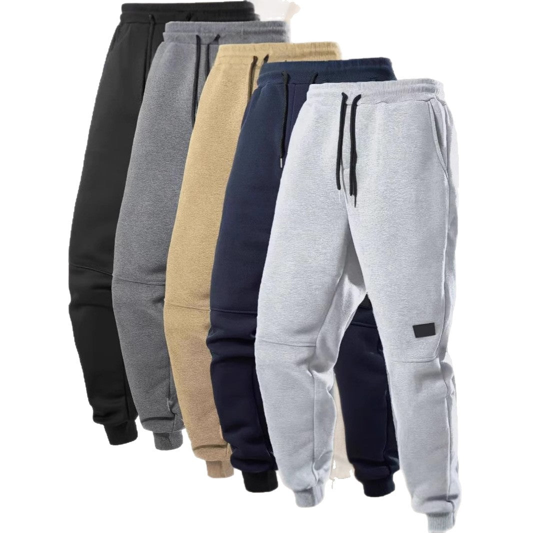 Women comfortable jogging pants with fashionable details and side pockets Chic & Stil