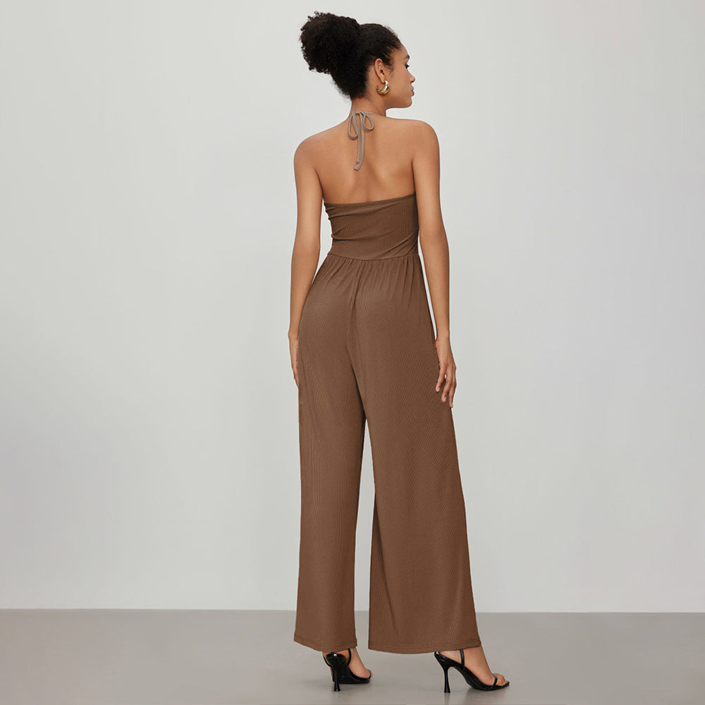 Combinaison femme avec un élégant décolleté en V et une coupe ample Chic & Stil
