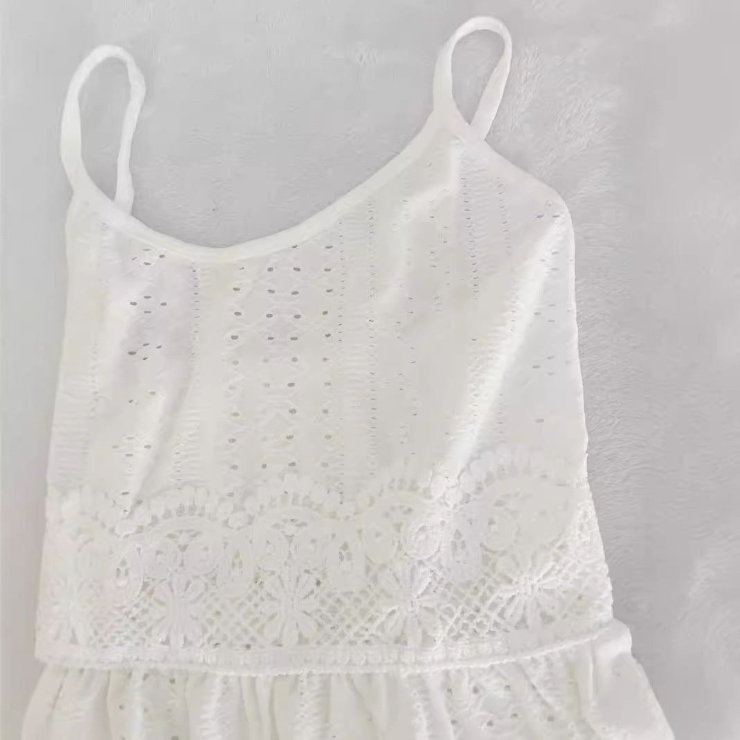 Women’s airy spaghetti strap top with crochet lace Lune London