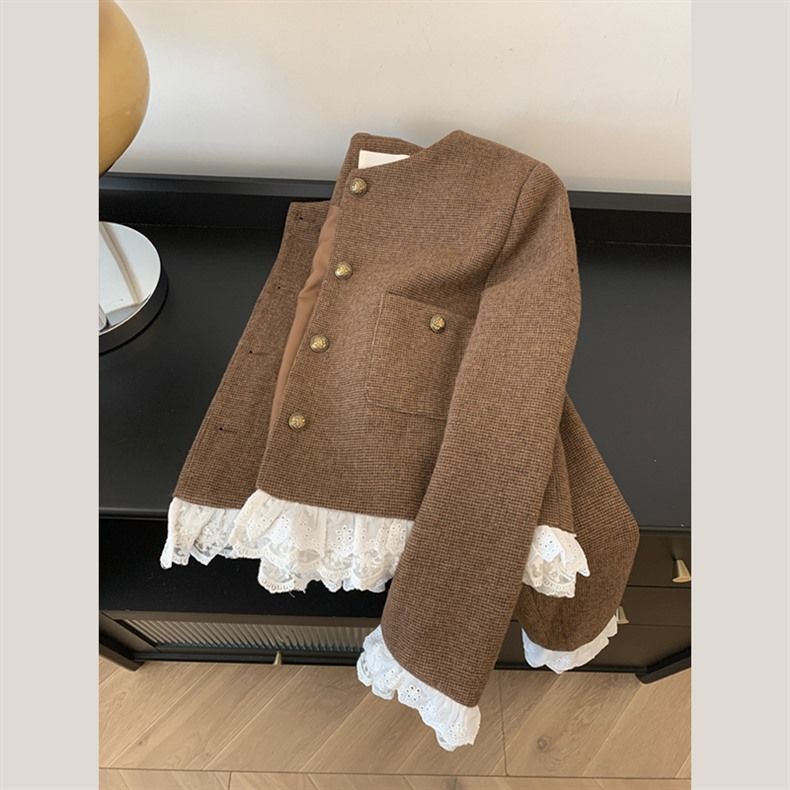 Veste courte à la mode pour femmes avec des accents en dentelle élégants Chic & Stil