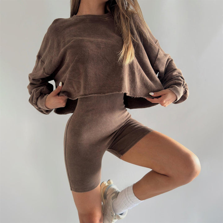 Women's Casual Sweatshirt and Shorts Set Chic & Stil