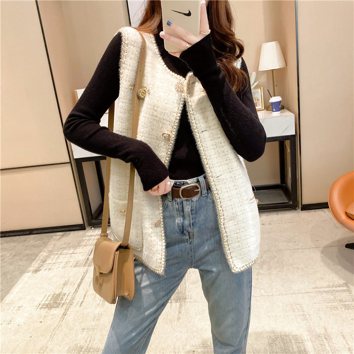 Cardigan élégant pour femmes avec boutons décoratifs et design stylé Chic & Stil