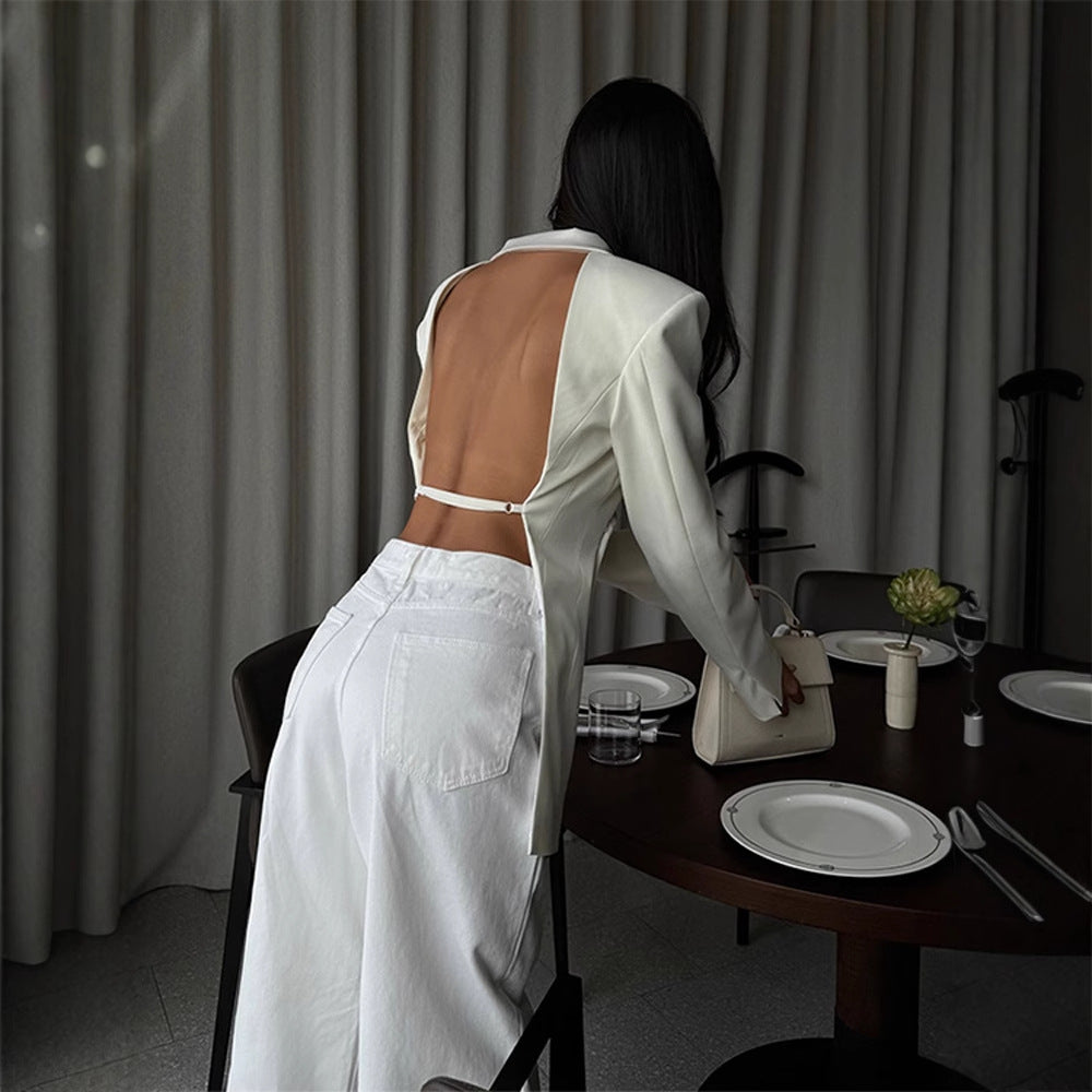 Women Elegant Blazer with Modern Cut and Practical Pockets Lune London