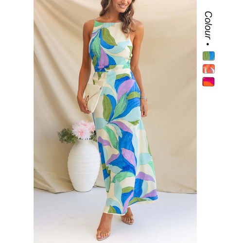 Ladies maxi dress with modern floral design and elegant cut Lune London