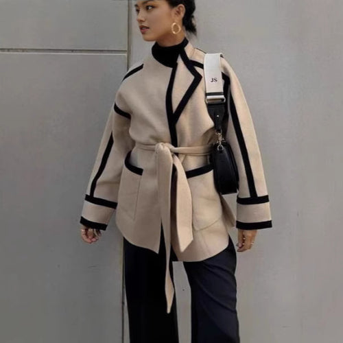 Trendy blazer-kimono for women with belt and contrasting details Lune London