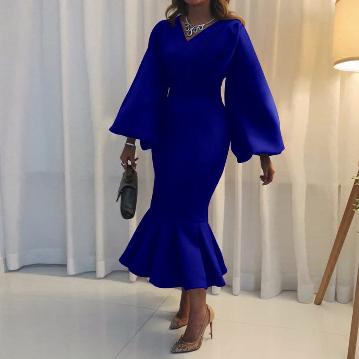 Fitted dress for women with voluminous sleeves and a flowing hem Lune London
