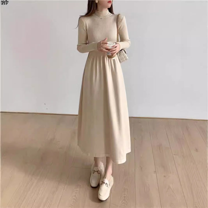 Ladies Elegant maxi dress with high collar and elastic waist Lune London