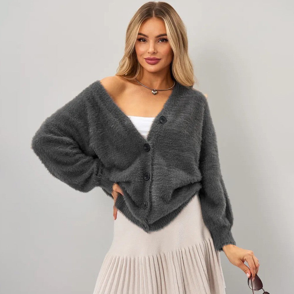 Cardigan Fluffy pour Femmes avec Décolleté en V Profond et Détails de Bouton Chic & Stil