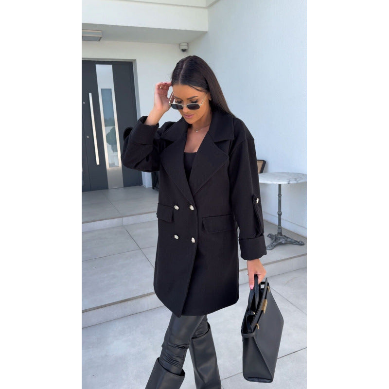 Oversized cotton blazer for women with double-breasted buttons and practical pockets Lune London