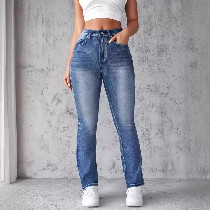 Jeans pour femmes taille haute avec coupe évasée Chic & Stil