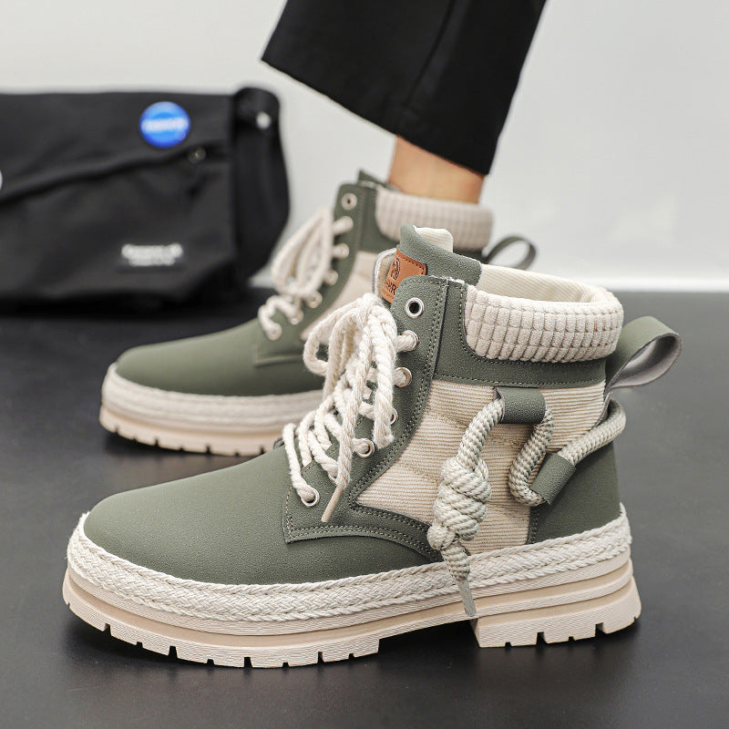 Modern and comfortable winter boots for women with high collar and non-slip sole Lune London