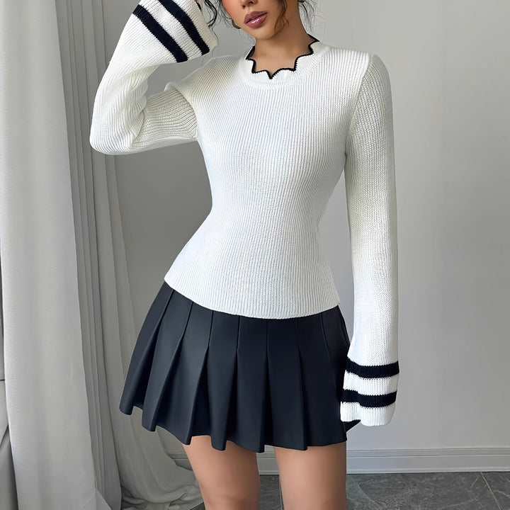 Trendy knitted sweater for women with wavy collar and wide sleeves Lune London