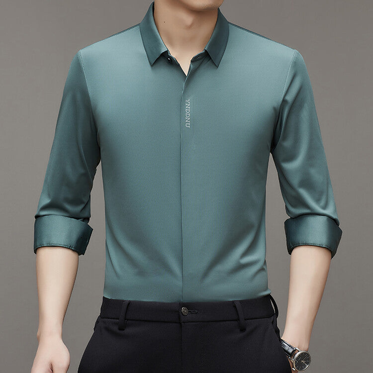 Trendy long-sleeve shirt for men with innovative moisture management Lune London
