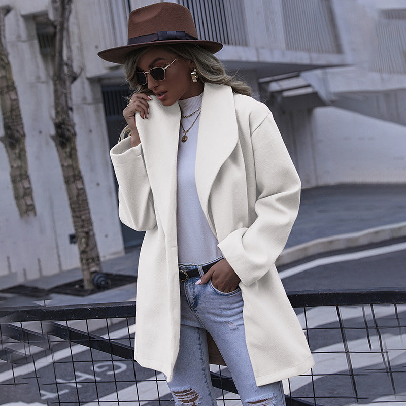 Trendy oversized coat for women with textured design Lune London