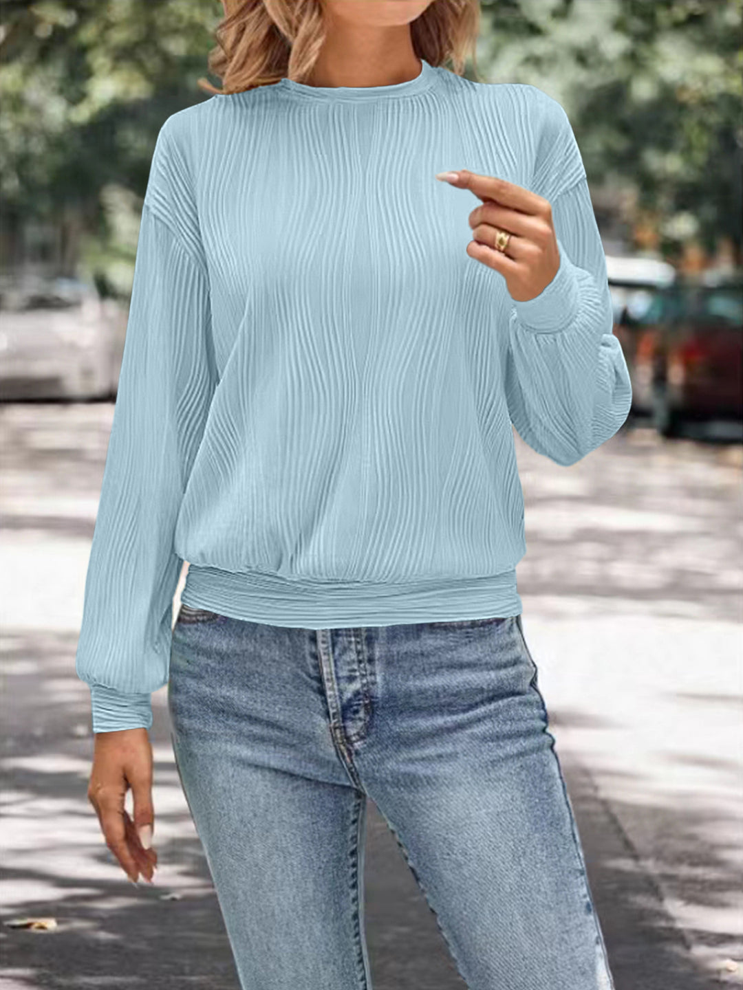 Casual sweatshirt for women in textured fabric with elastic edges Lune London