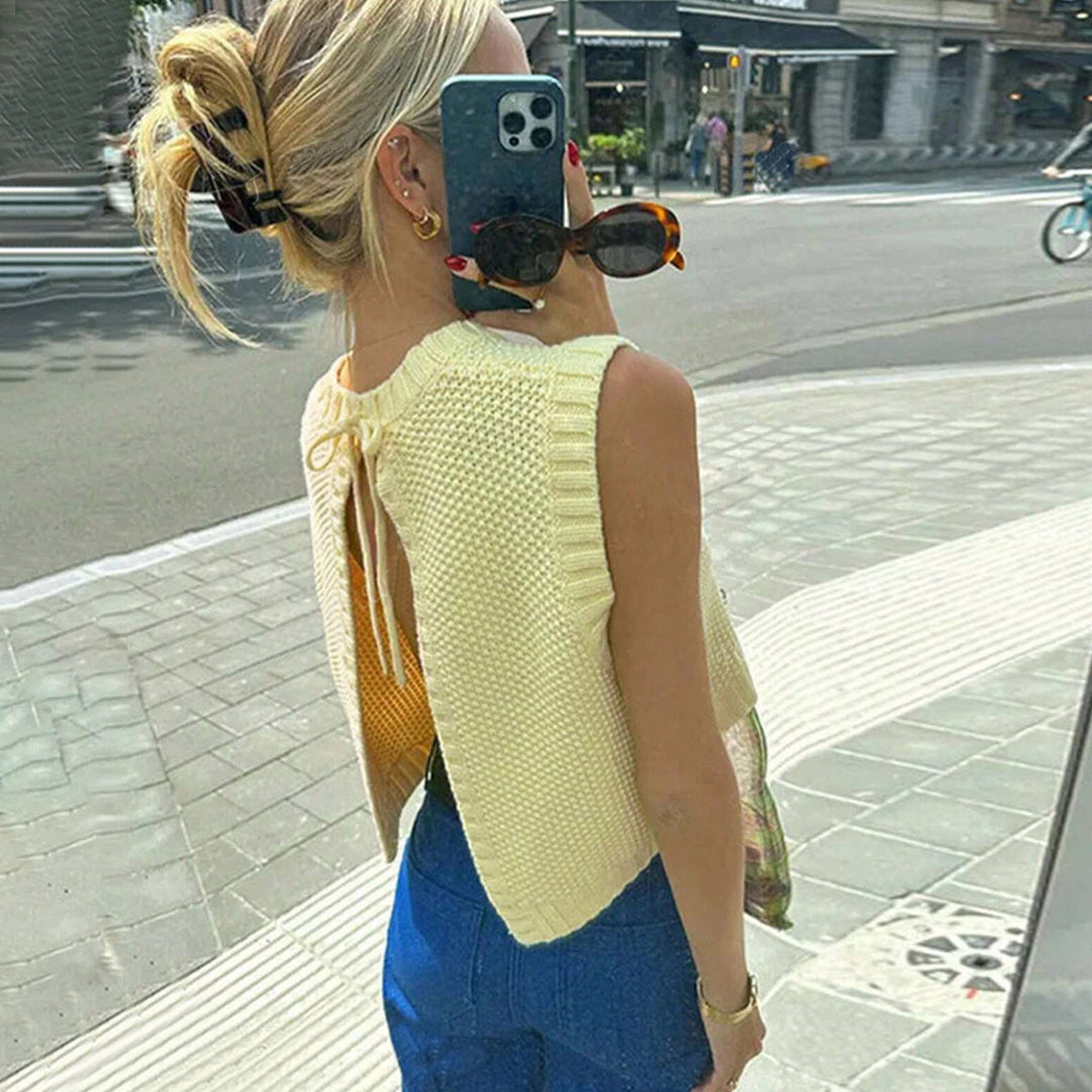 Fashion knitted sweater for women with open back and lace-up details Lune London