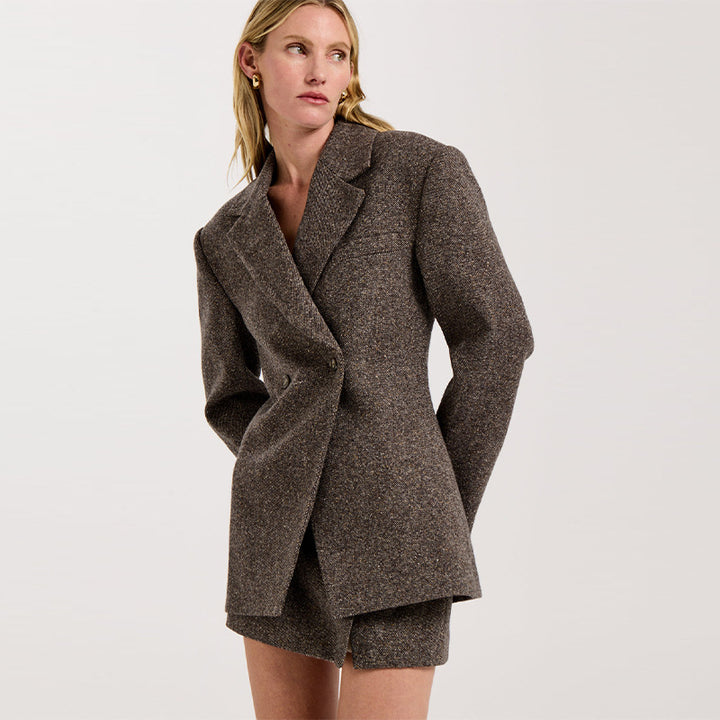 Ladies oversized blazer elegant with structured fabric Lune London