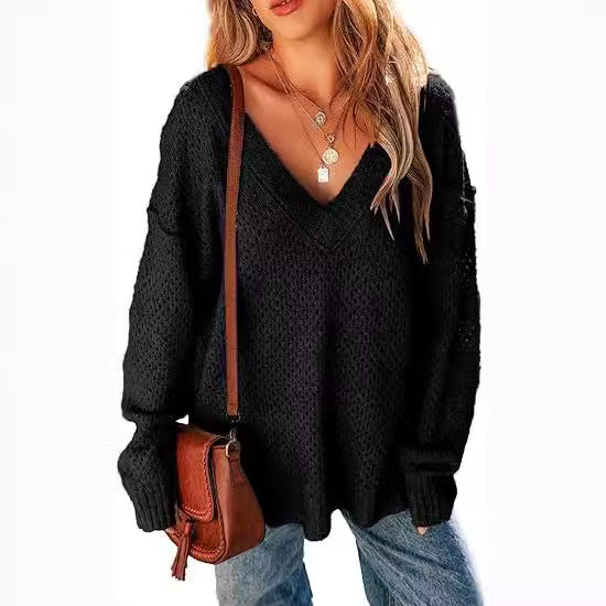 Women Light knitted V-neck sweater with relaxed fit Lune London