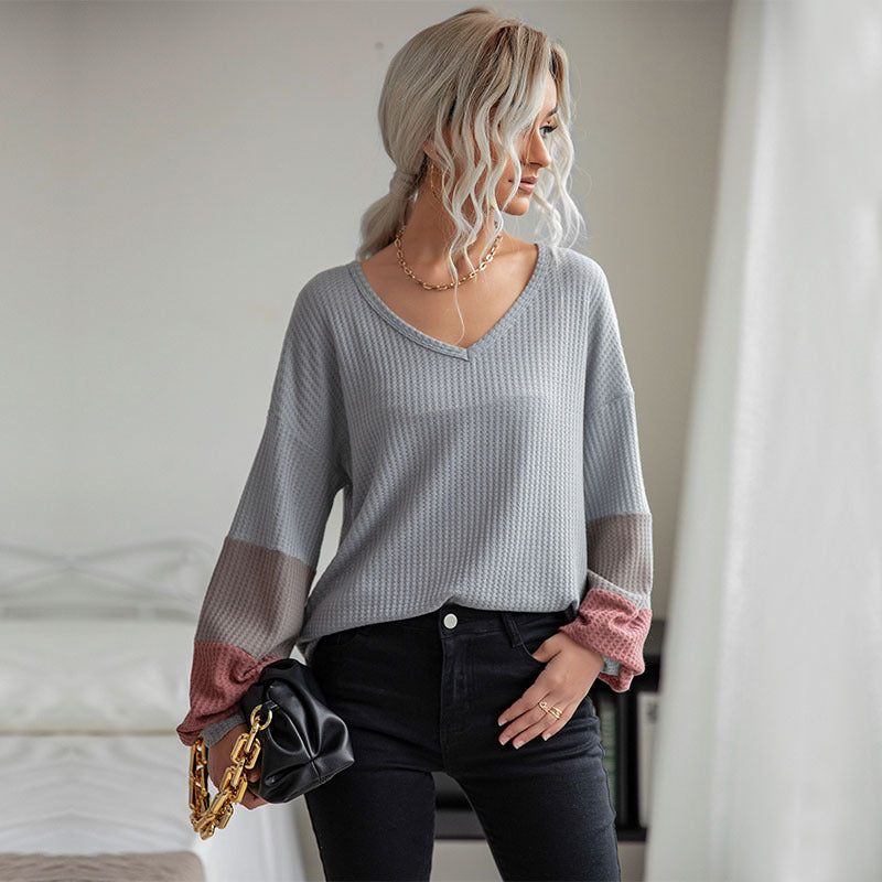 Ladies casual V-neck t-shirt with contrast sleeves Lune London