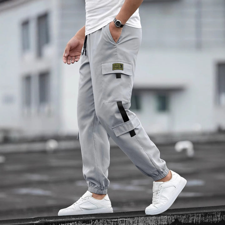 Men's cargo pants with functional pockets and elastic waistband Lune London