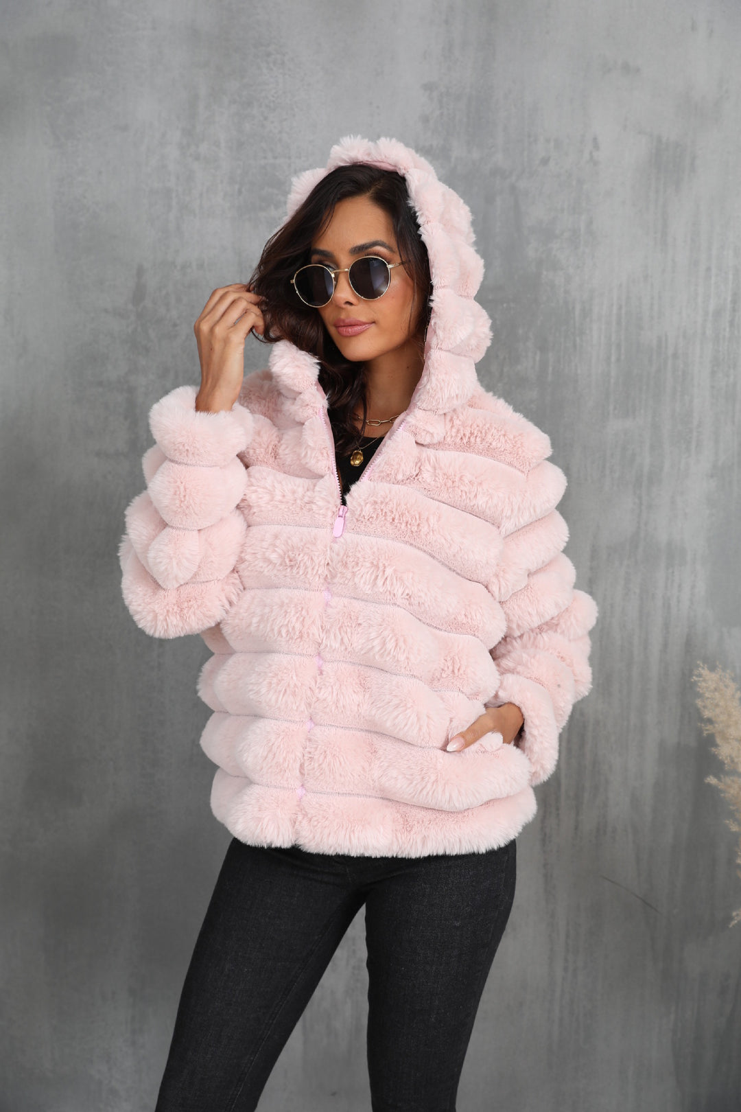 Women's faux fur hooded jacket with textured pattern Lune London