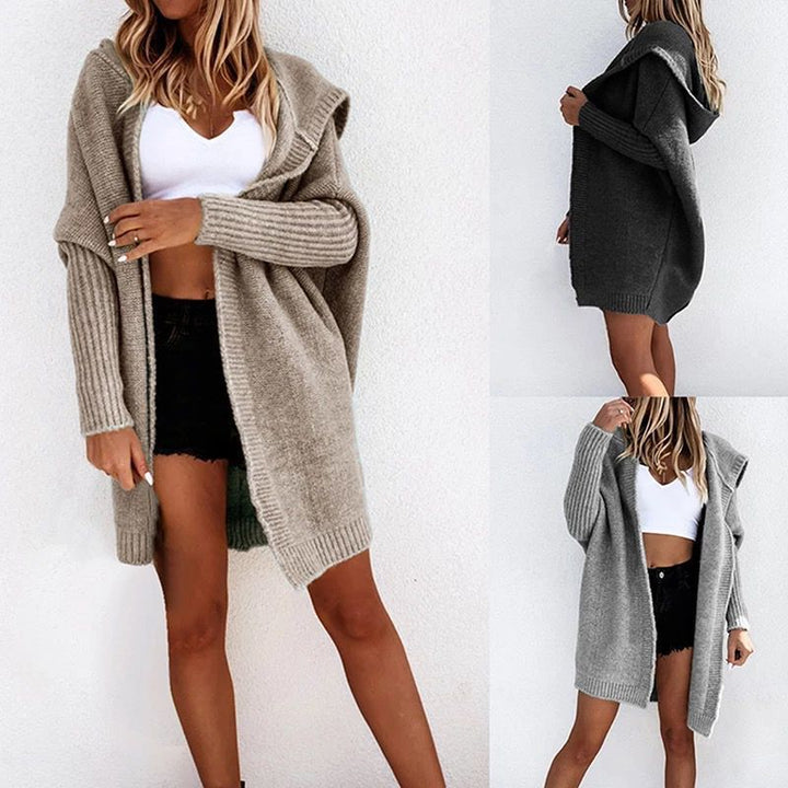 Women’s knitted poncho with hood and relaxed fit Lune London