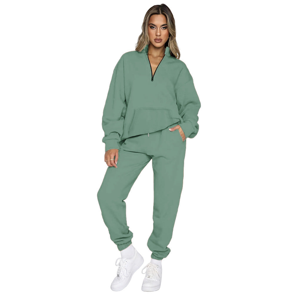 Ladies Comfortable Leisure Outfit with High Collar and Kangaroo Pocket Lune London