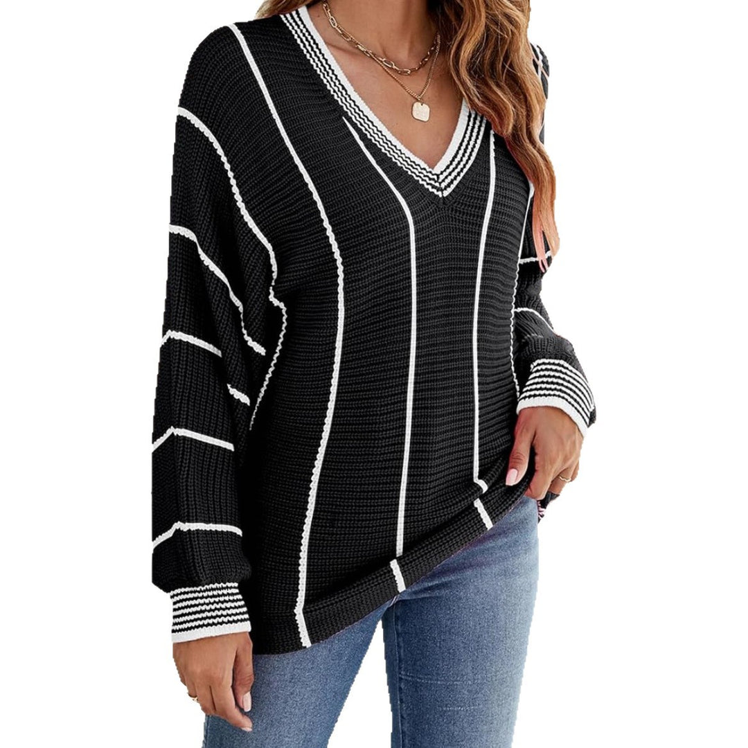 Casual knitted sweater for women with V-neck and wide stripes Lune London