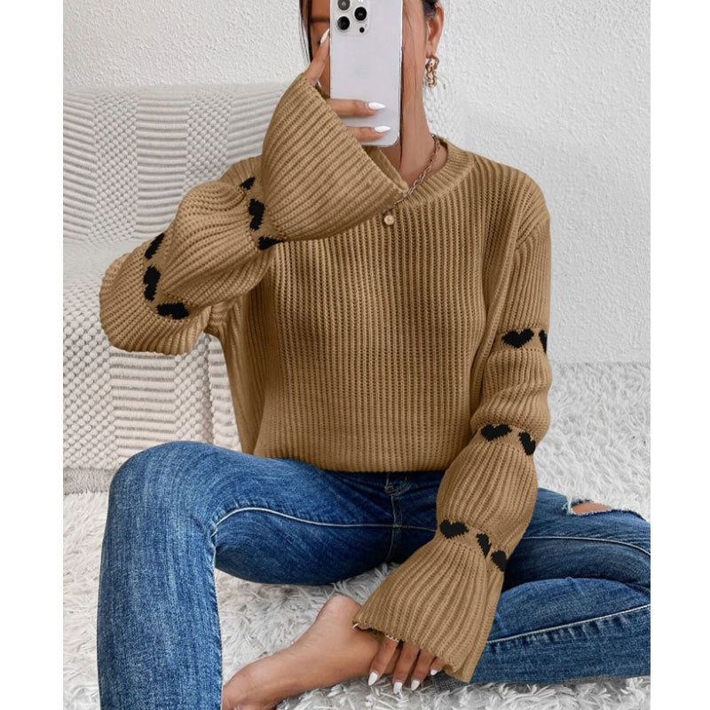 Pull en tricot pour femmes avec des appliqués en forme de cœur et des manches larges Chic & Stil