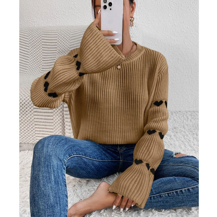 Pull en tricot pour femmes avec des appliqués en forme de cœur et des manches larges Chic & Stil