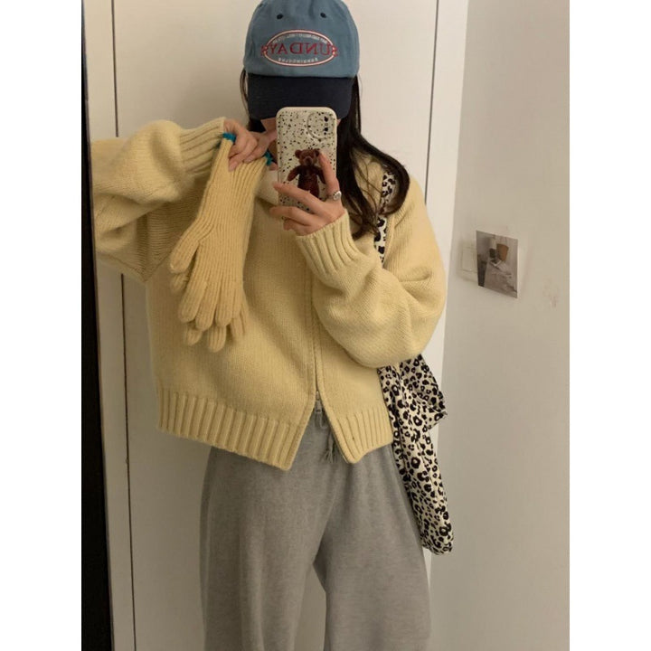 Gilet à capuche confortable pour femmes avec fermeture éclair et grandes poches Chic & Stil