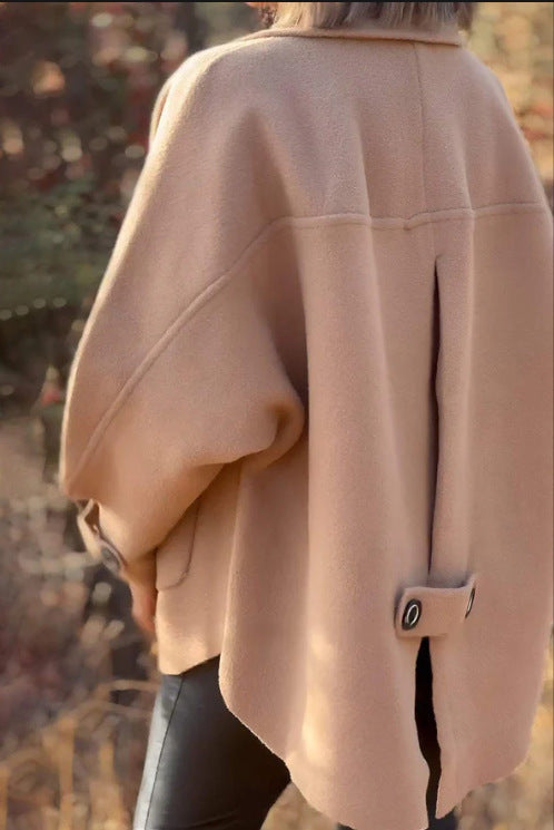 Transitional jacket for women with large collar and practical pockets Lune London