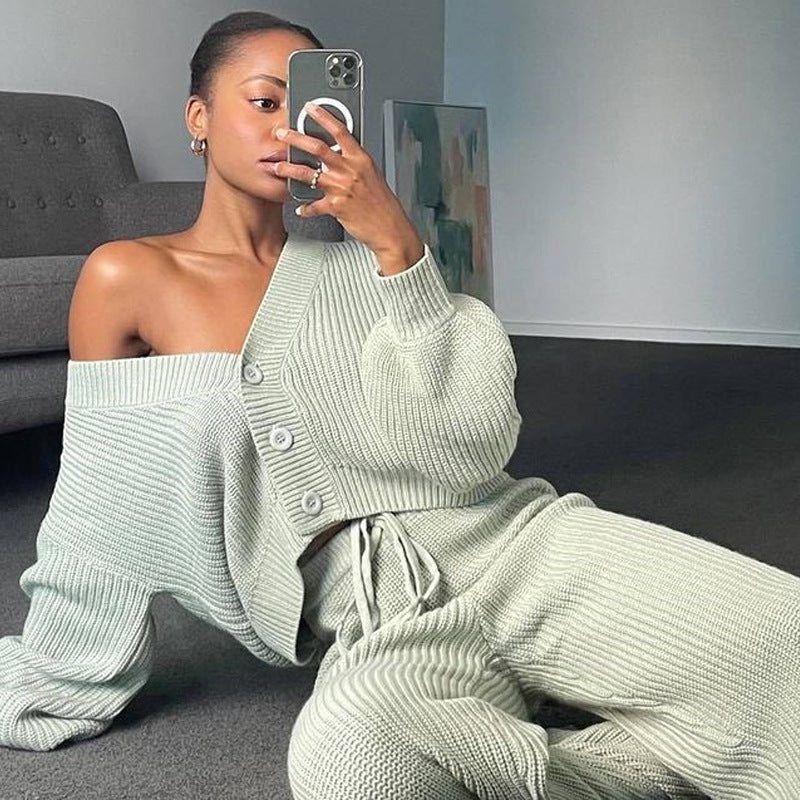 Knit loungewear set for ladies with button top and comfortable pants Lune London