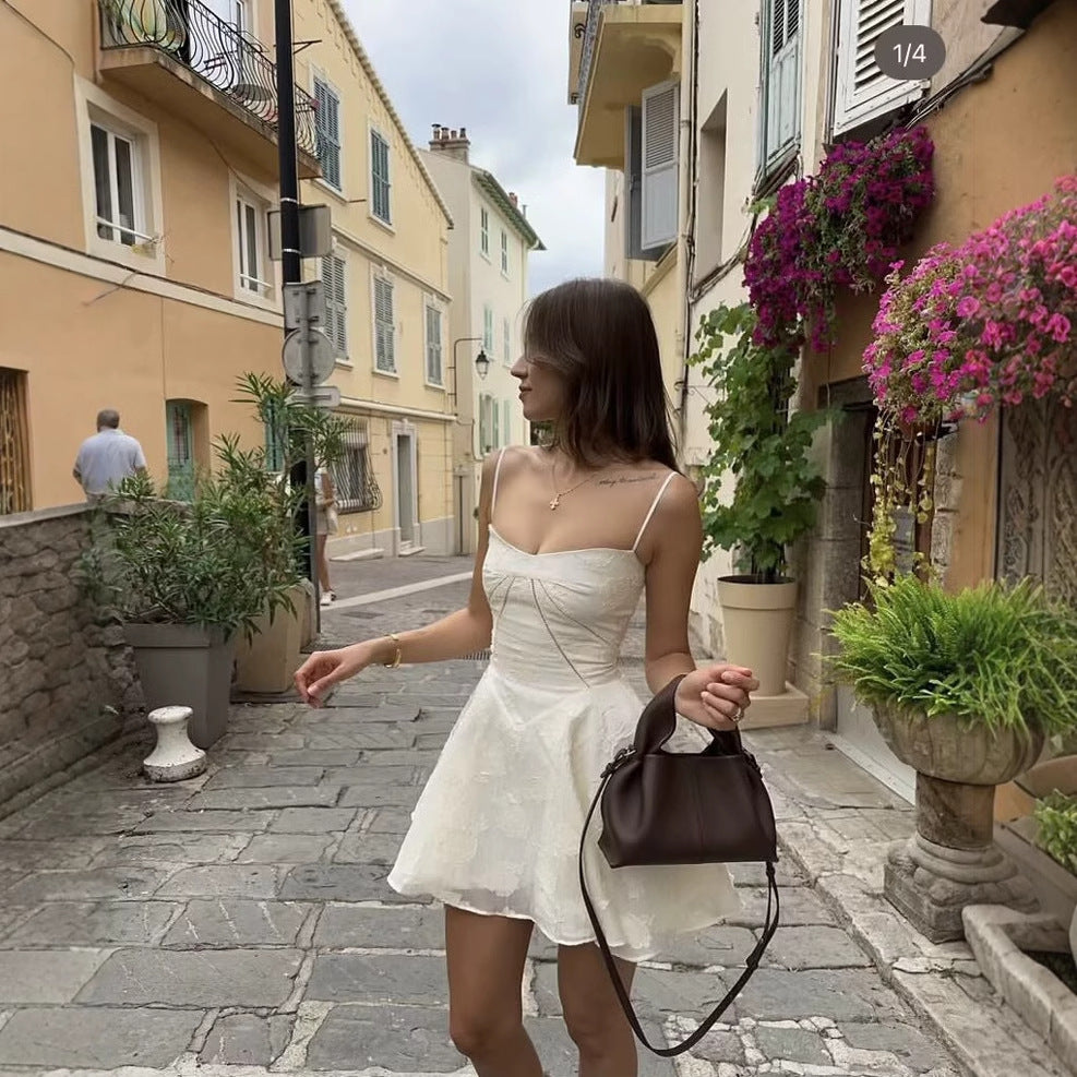 Ladies' dress with floral lace pattern and adjustable straps Lune London