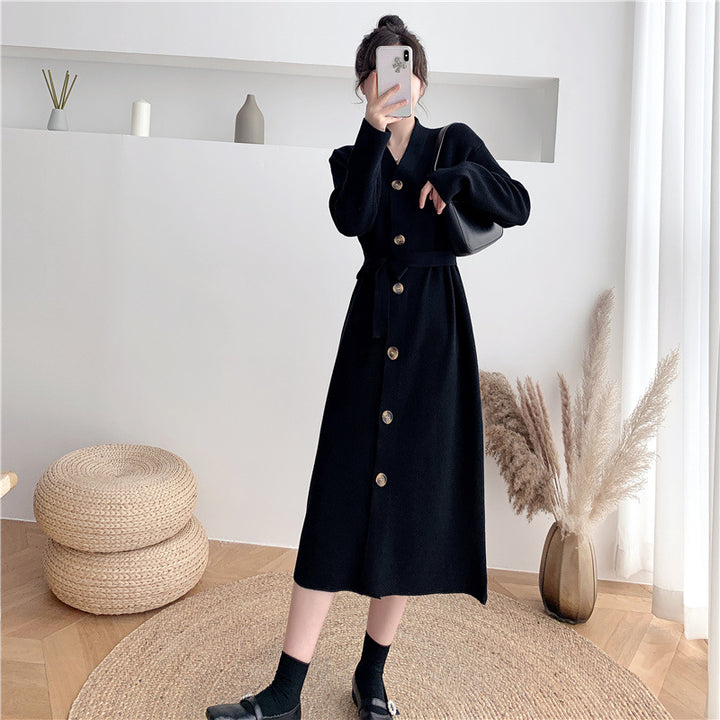 Robe tricotée élégante pour femme avec ceinture et boutons Chic & Stil