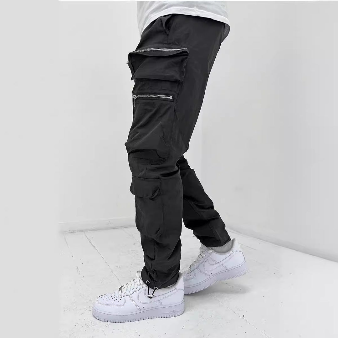 Men's cargo pants with practical multifunctional pockets and a modern slim fit Lune London