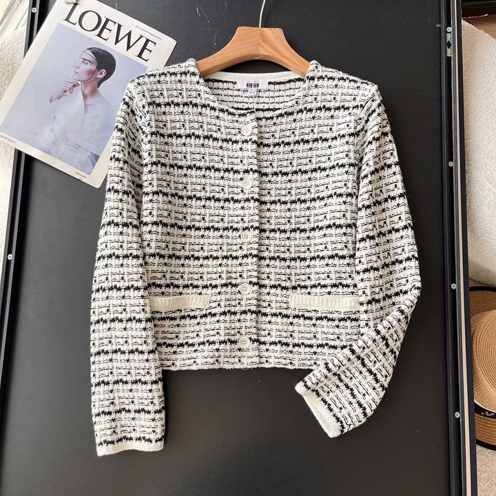 Cardigan en tricot joli pour femmes avec motif texturé Chic & Stil