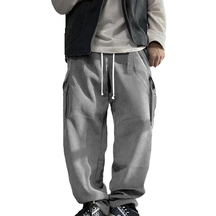 Comfortable cotton cargo pants for men with modern pockets Lune London