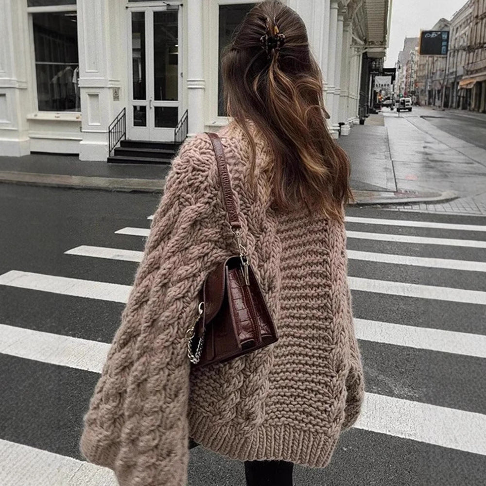 Oversized chunky knit sweater for women with an artistic braided pattern Lune London