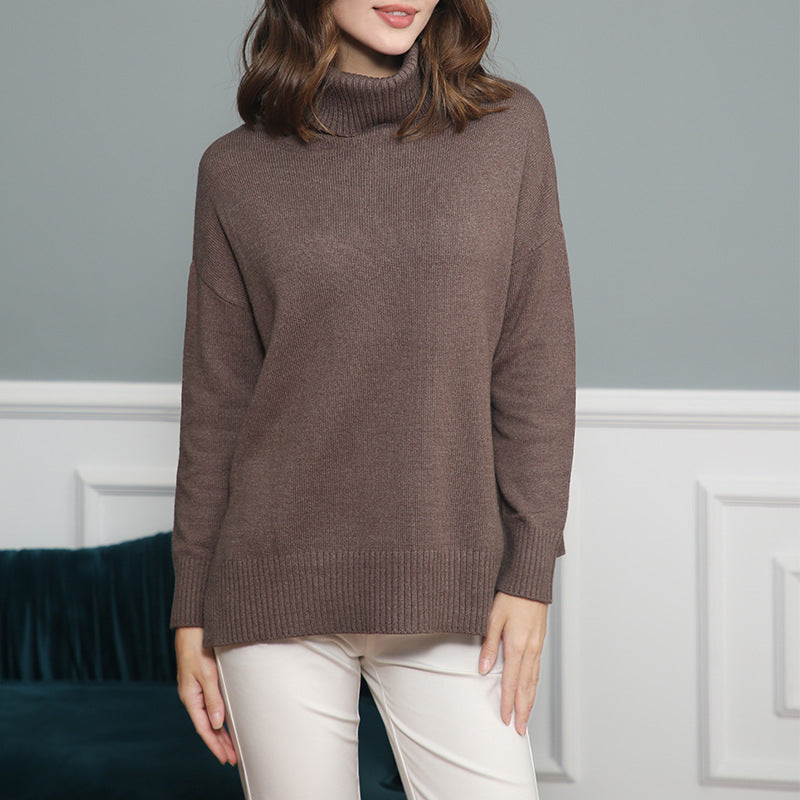 Casual sweater for women with a high collar and loose fit Lune London