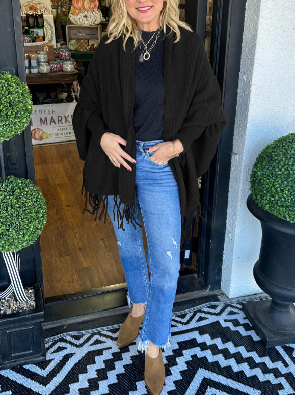 Ladies versatile poncho with fringes Lune London