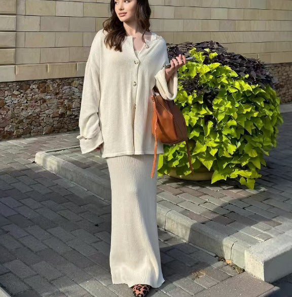 Women's knit set with elegant blazer and sleeveless maxivers dress Lune London