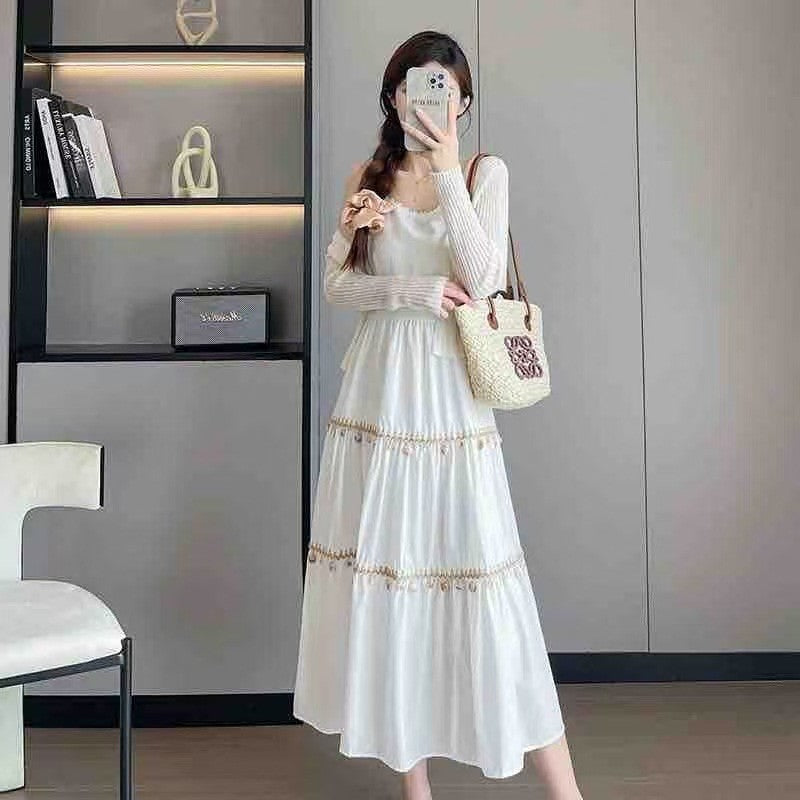 Maxi dress for women with romantic details Lune London