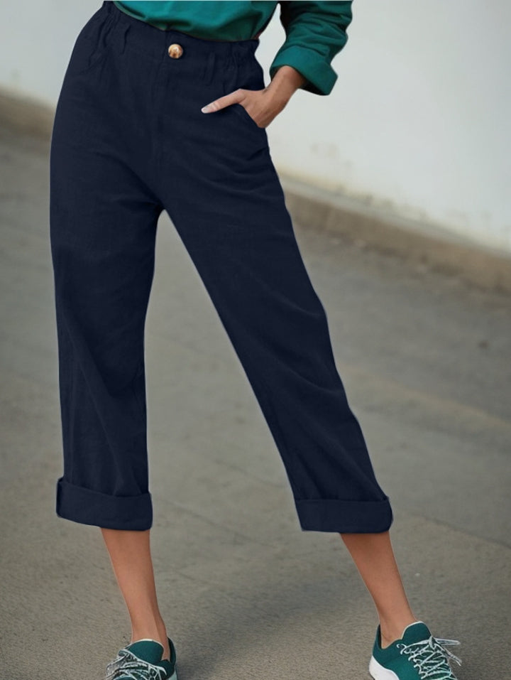 Elegant linen pants for women with wide legs and turned-up hem Lune London