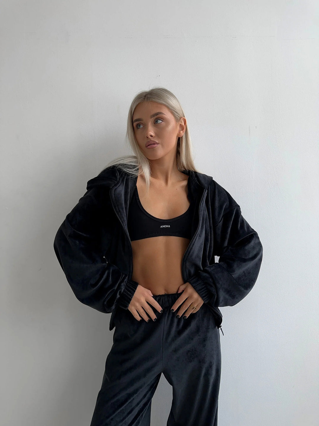 Women's Luxury Velvet Jogging Set with Hood and Elastic Cuffs Lune London