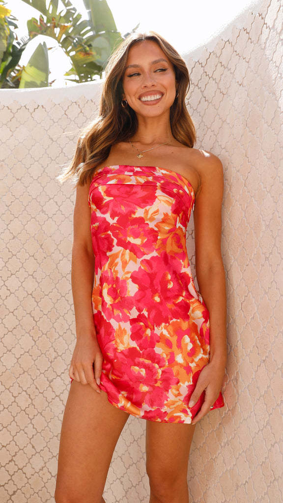 Mini strapless satin dress with elegant cut Chic & Stil
