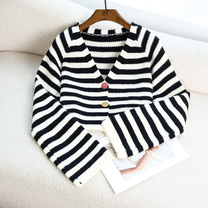 Cardigan femme avec design de boutons colorés et coupe décontractée Chic & Stil